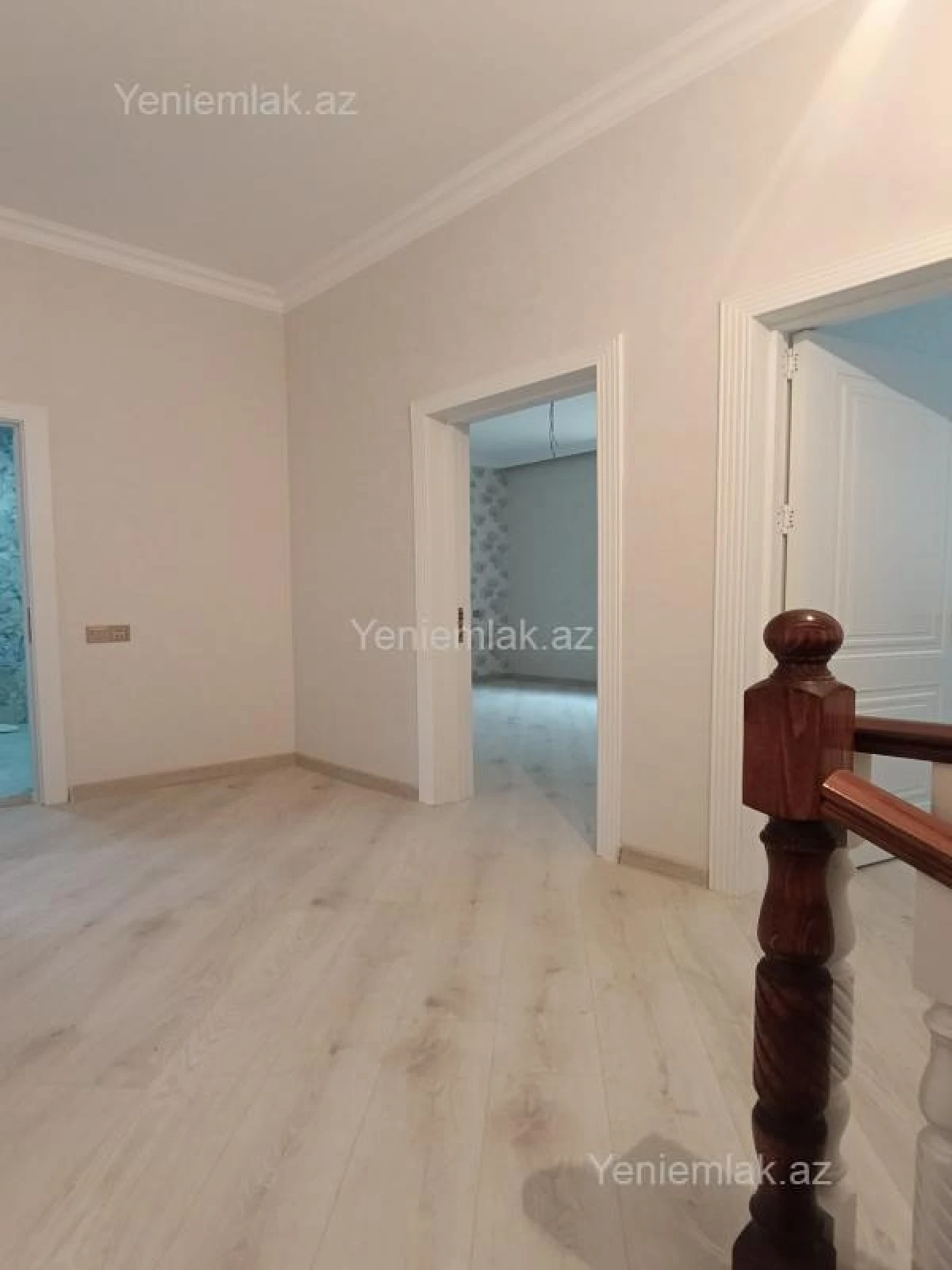 Satılır 6 otaqlı həyət evi 280 m²