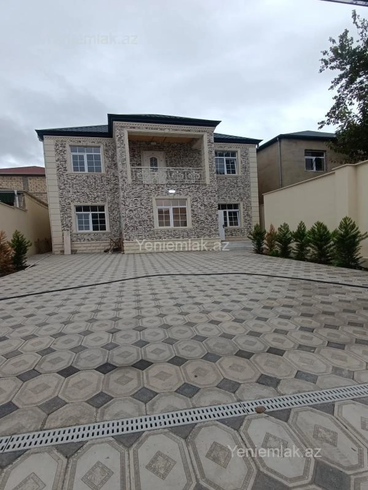 Satılır 6 otaqlı həyət evi 280 m²