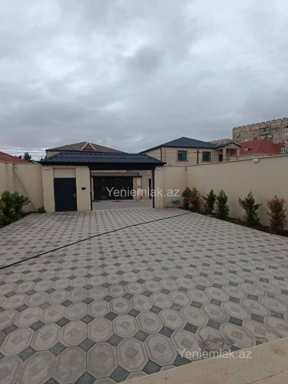 Satılır 6 otaqlı həyət evi 280 m²
