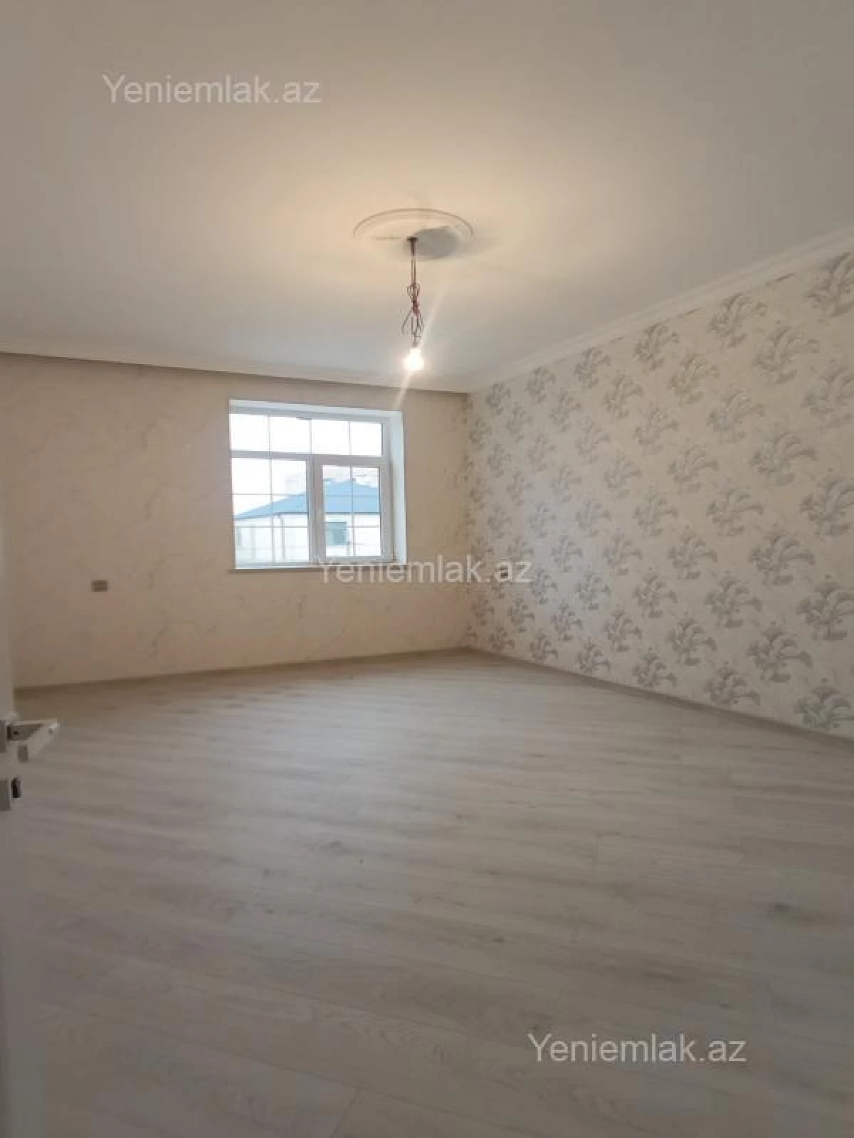 Satılır 6 otaqlı həyət evi 280 m²