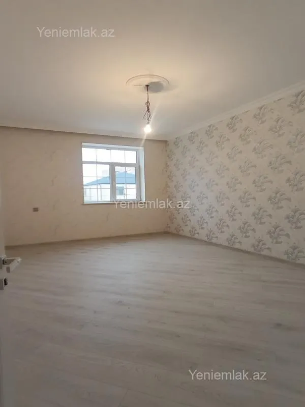 Satılır 6 otaqlı həyət evi 280 m²