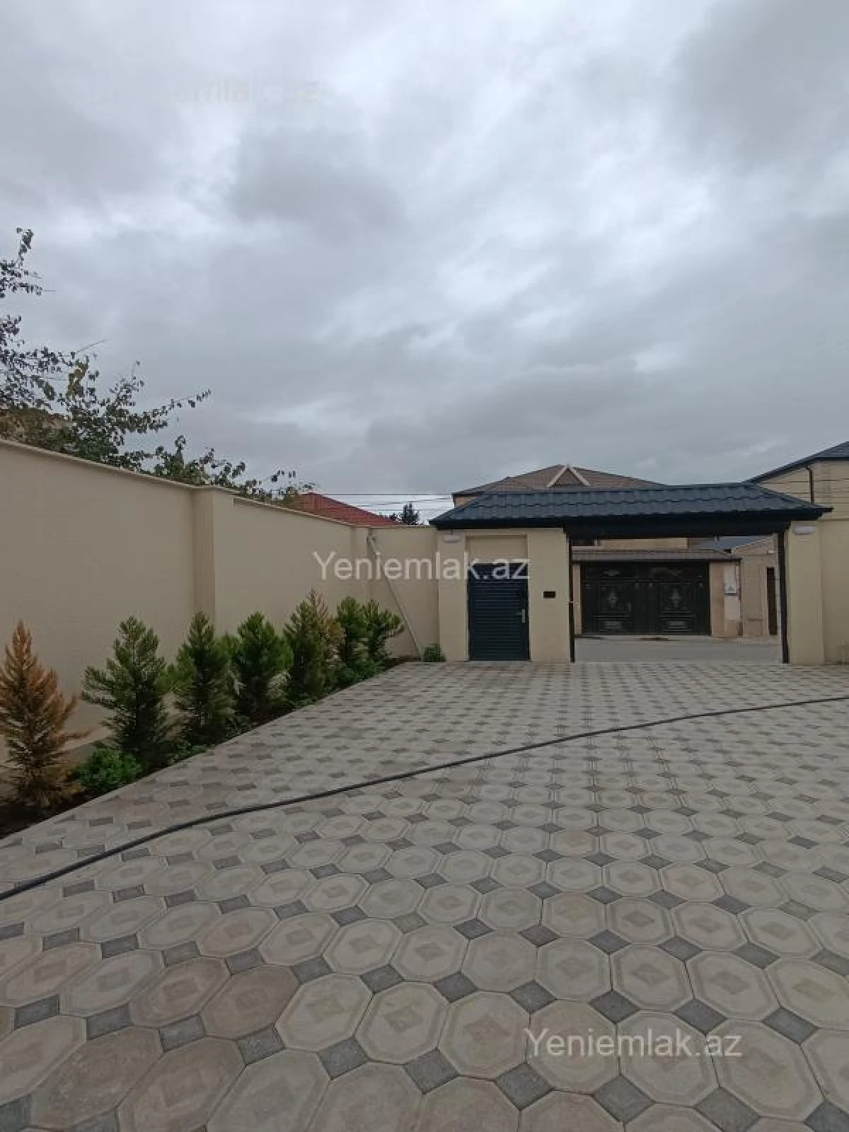 Satılır 6 otaqlı həyət evi 280 m²