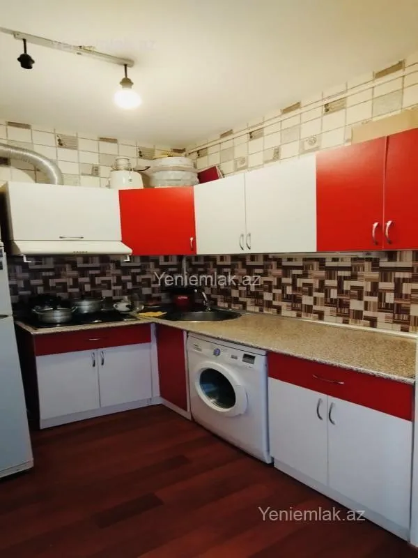 Satılır 3 otaqlı köhnə tikili 60 m²