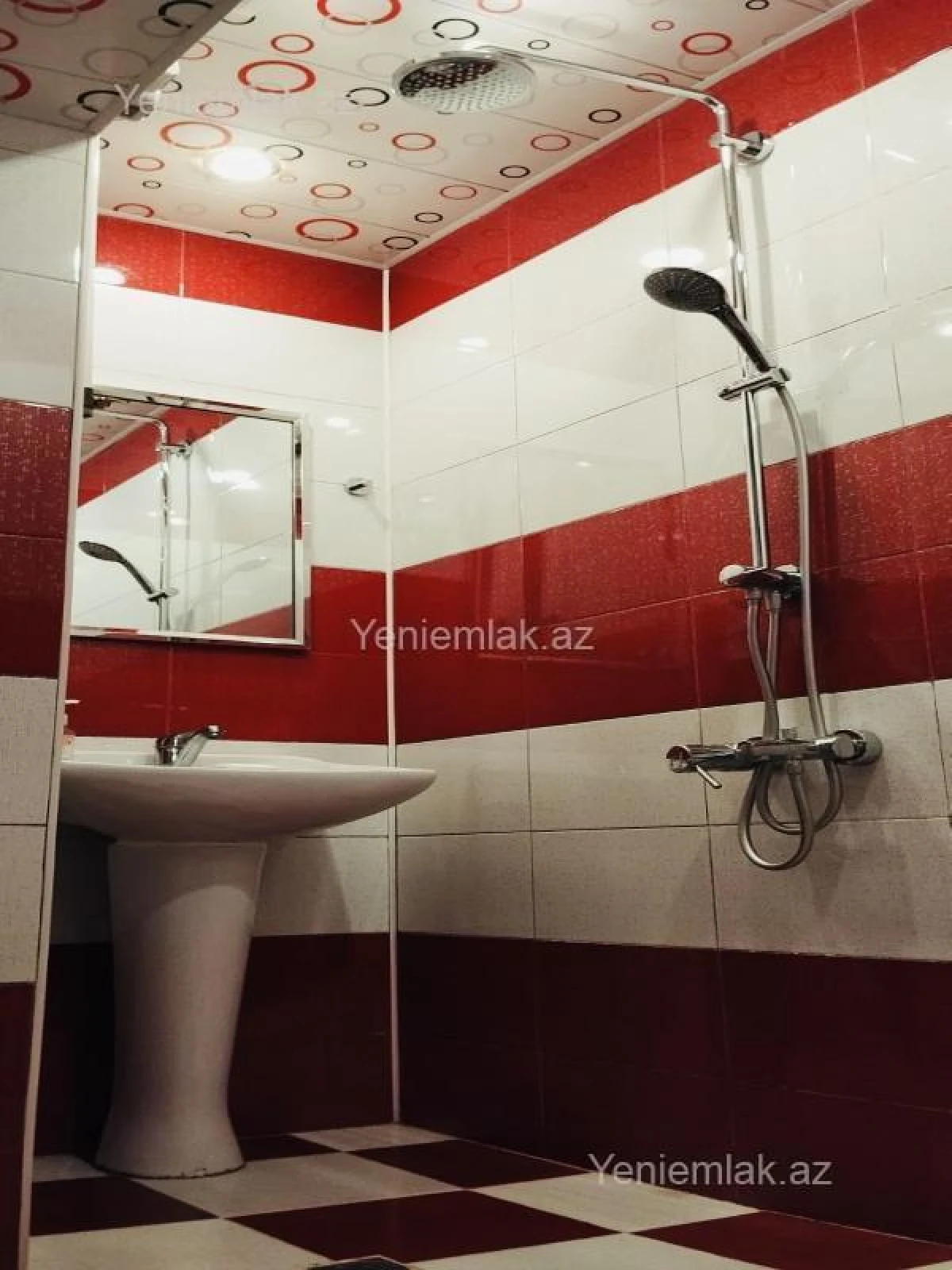 Satılır 3 otaqlı köhnə tikili 60 m²