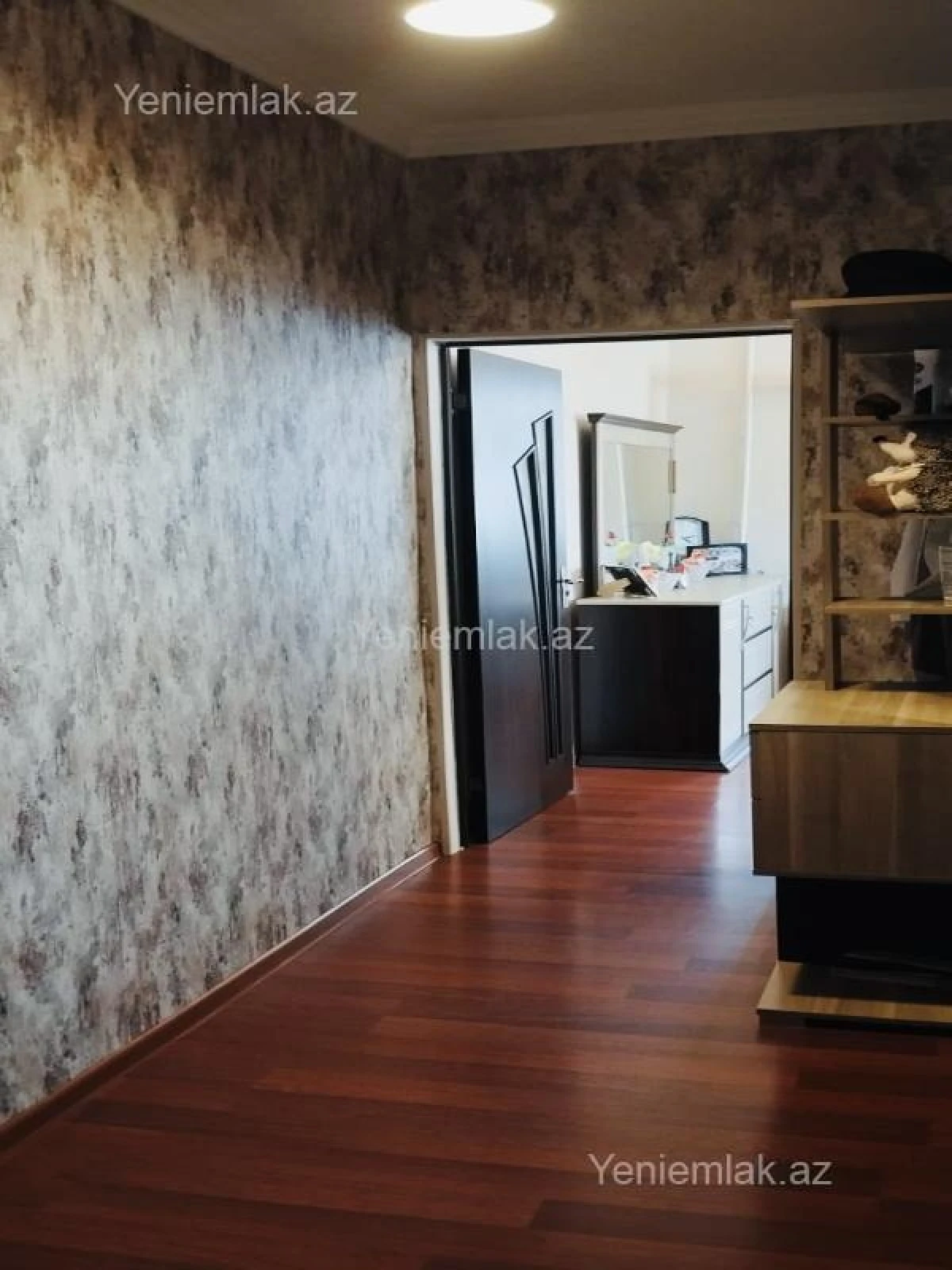 Satılır 3 otaqlı köhnə tikili 60 m²