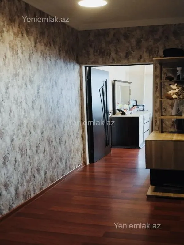 Satılır 3 otaqlı köhnə tikili 60 m²