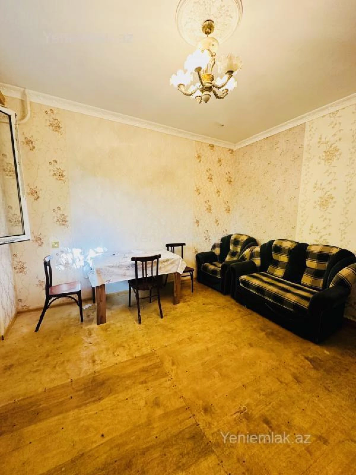 Satılır 2 otaqlı köhnə tikili 30 m²