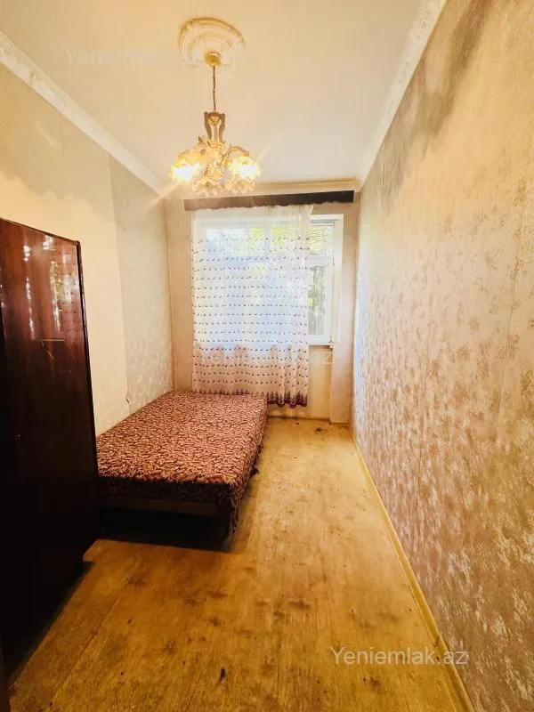Satılır 2 otaqlı köhnə tikili 30 m²