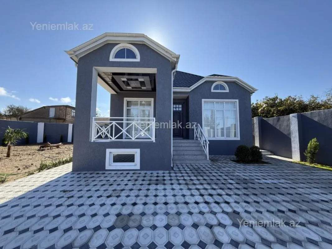 Satılır 4 otaqlı həyət evi 125 m²