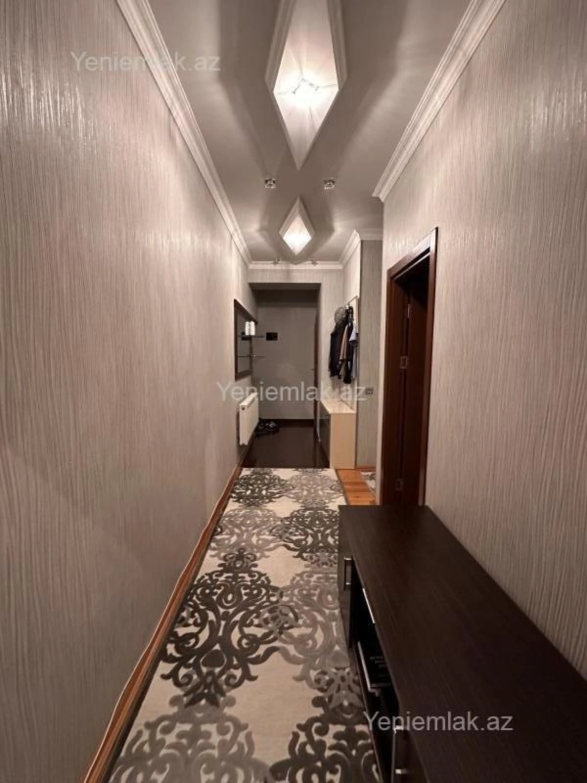 Satılır 2 otaqlı yeni tikili 76 m²