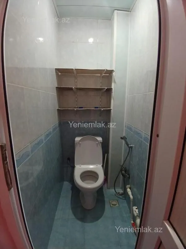 Satılır 3 otaqlı köhnə tikili 80 m²
