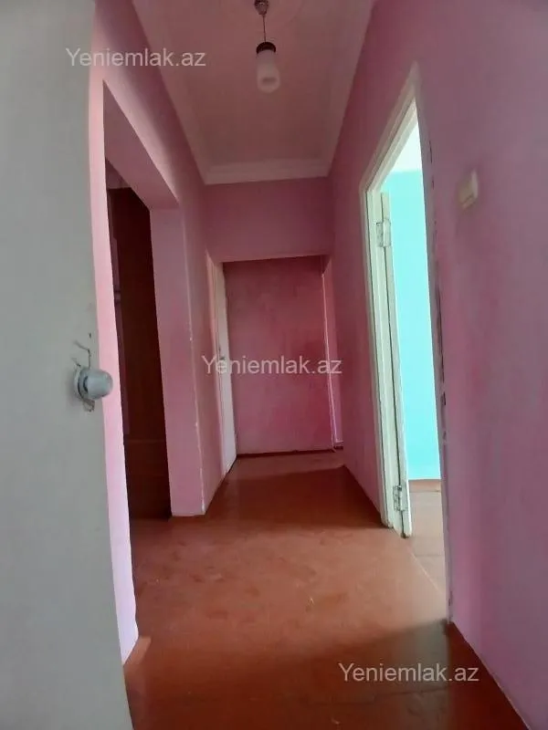 Satılır 3 otaqlı köhnə tikili 80 m²