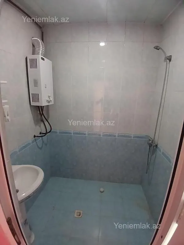 Satılır 3 otaqlı köhnə tikili 80 m²