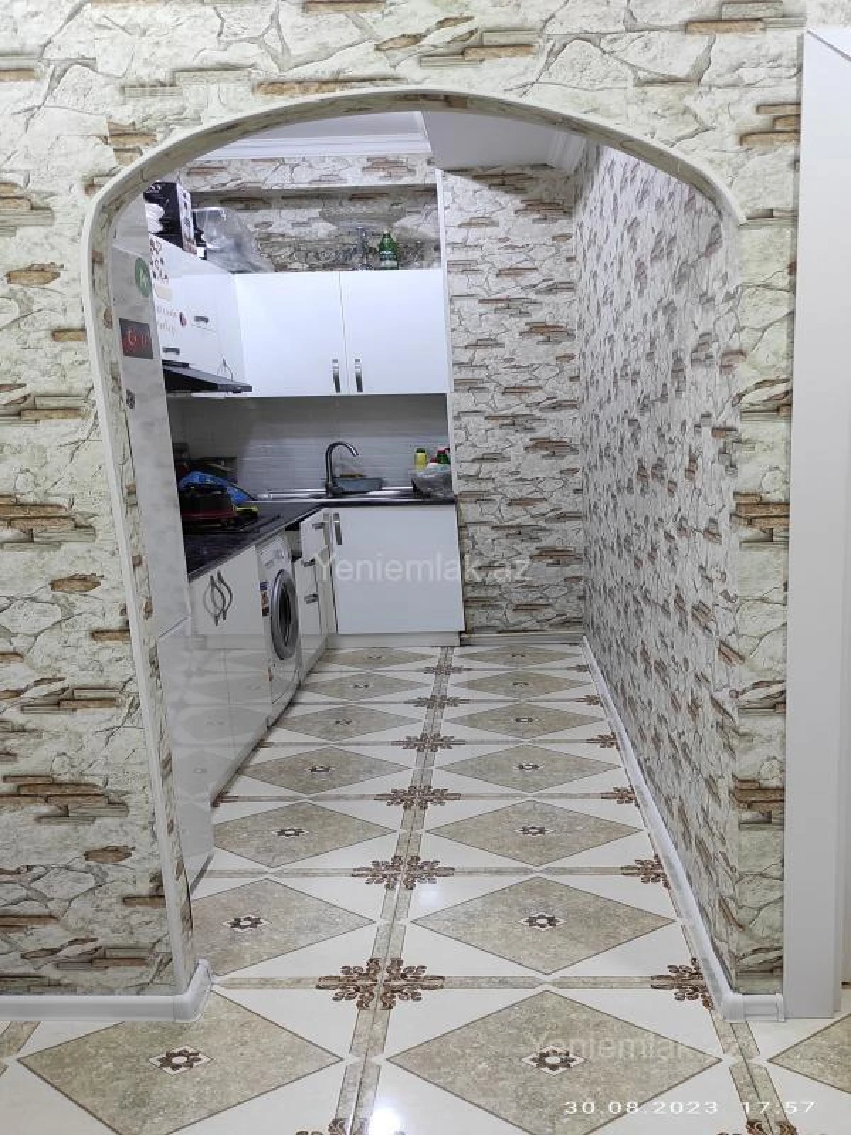 Satılır 2 otaqlı yeni tikili 50 m²