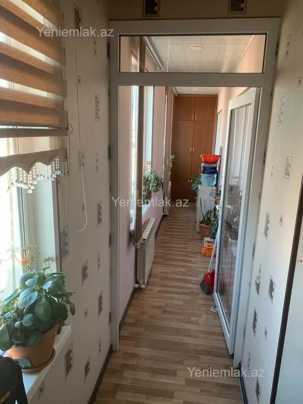 Satılır 5 otaqlı köhnə tikili 120 m²