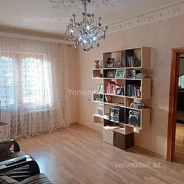Satılır 5 otaqlı köhnə tikili 118 m²