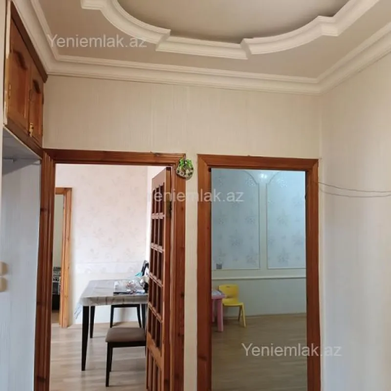 Satılır 5 otaqlı köhnə tikili 118 m²