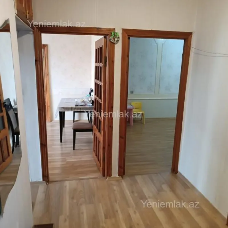 Satılır 5 otaqlı köhnə tikili 118 m²