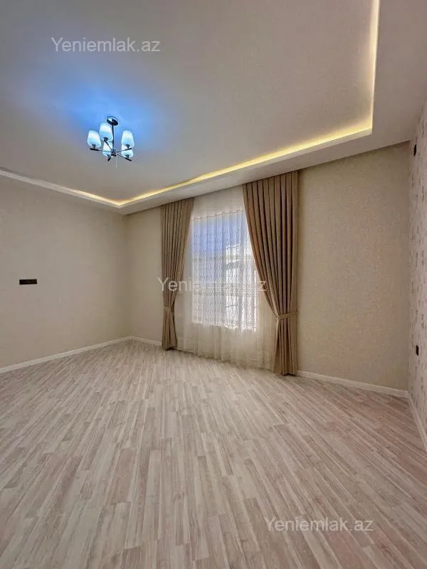 Satılır 4 otaqlı həyət evi 180 m²