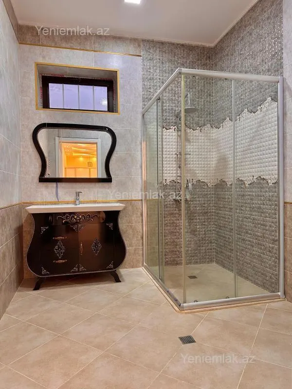 Satılır 4 otaqlı həyət evi 180 m²