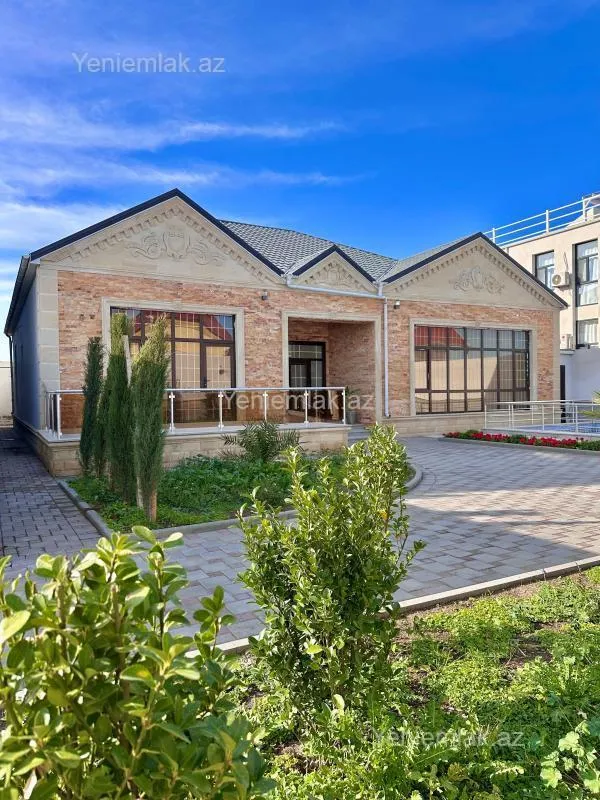 Satılır 4 otaqlı həyət evi 180 m²