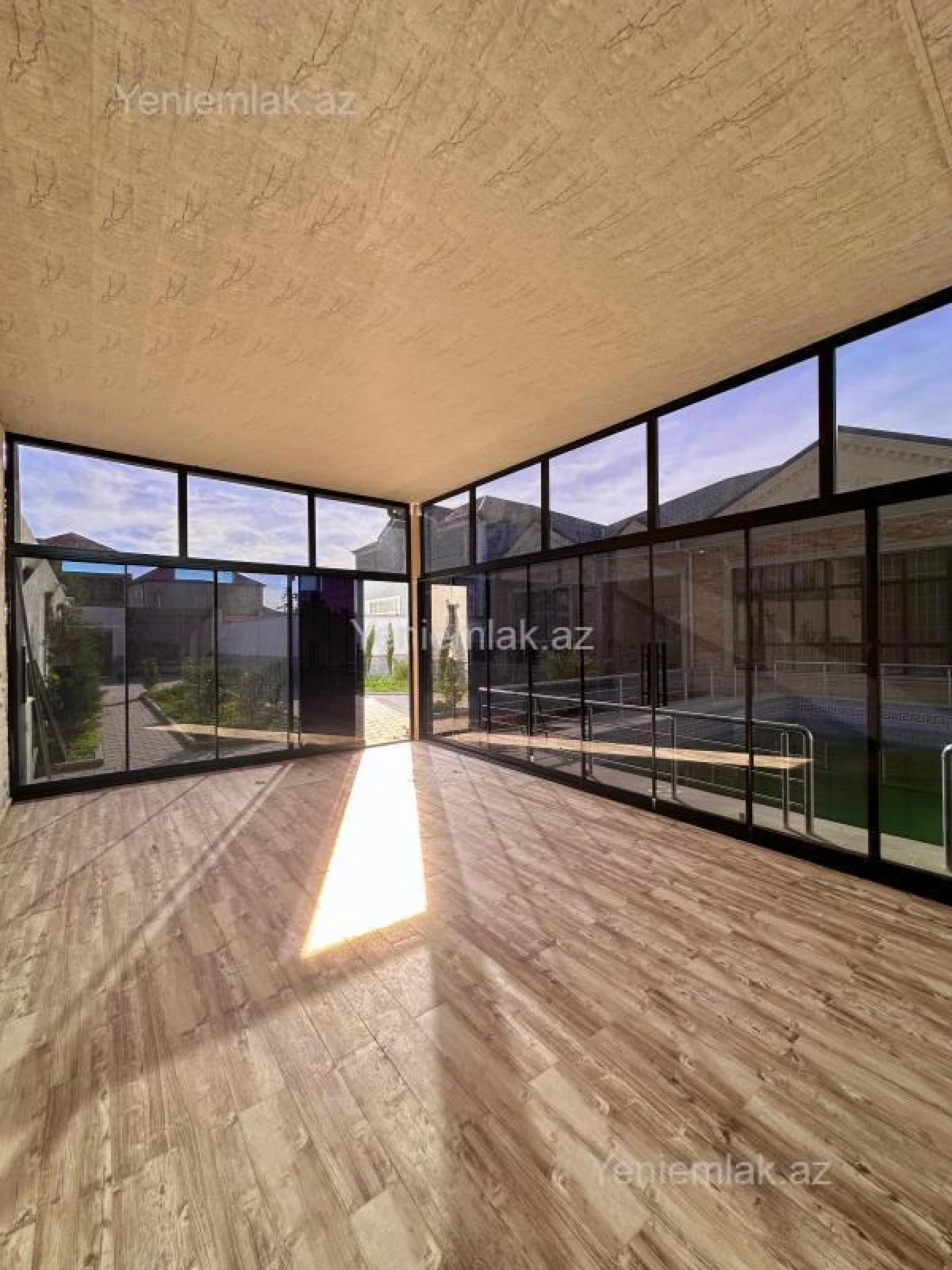 Satılır 4 otaqlı həyət evi 180 m²