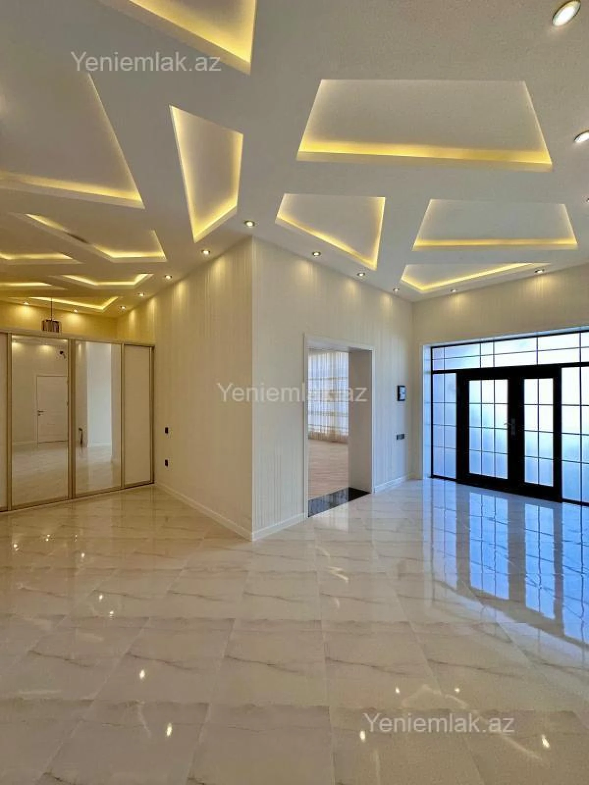 Satılır 4 otaqlı həyət evi 180 m²