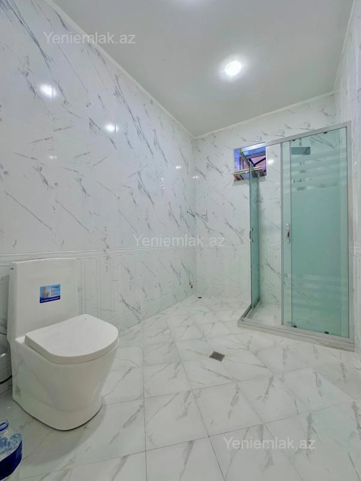 Satılır 6 otaqlı həyət evi 330 m²
