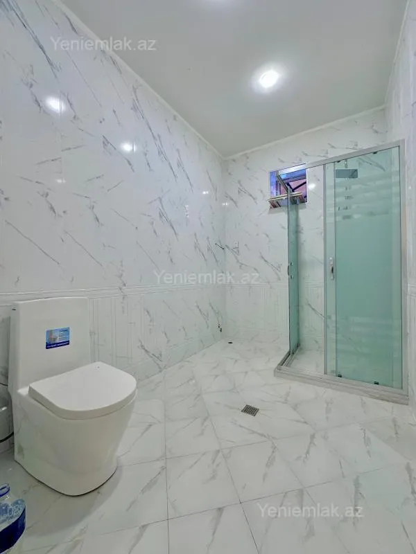Satılır 6 otaqlı həyət evi 330 m²