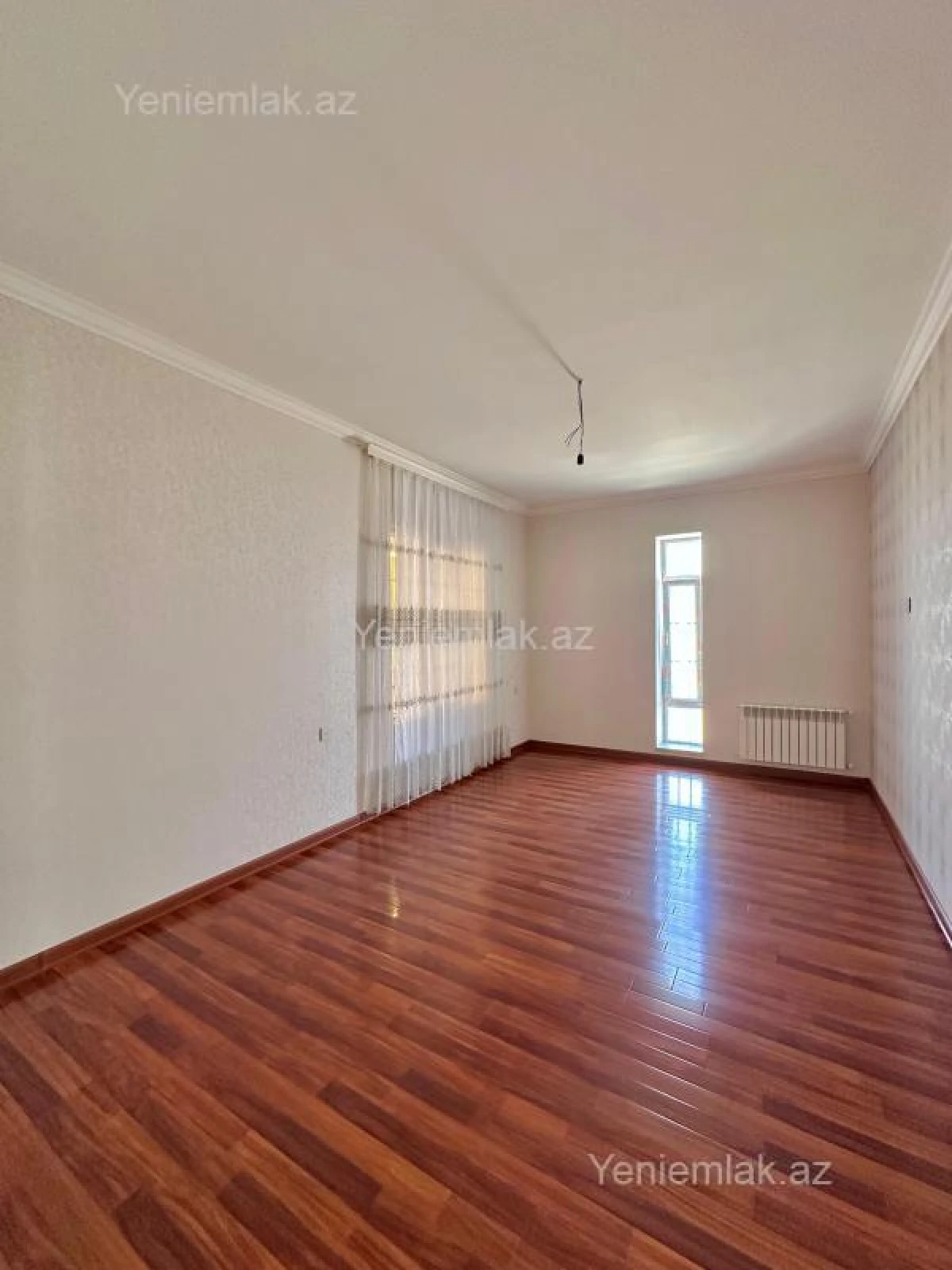 Satılır 6 otaqlı həyət evi 330 m²