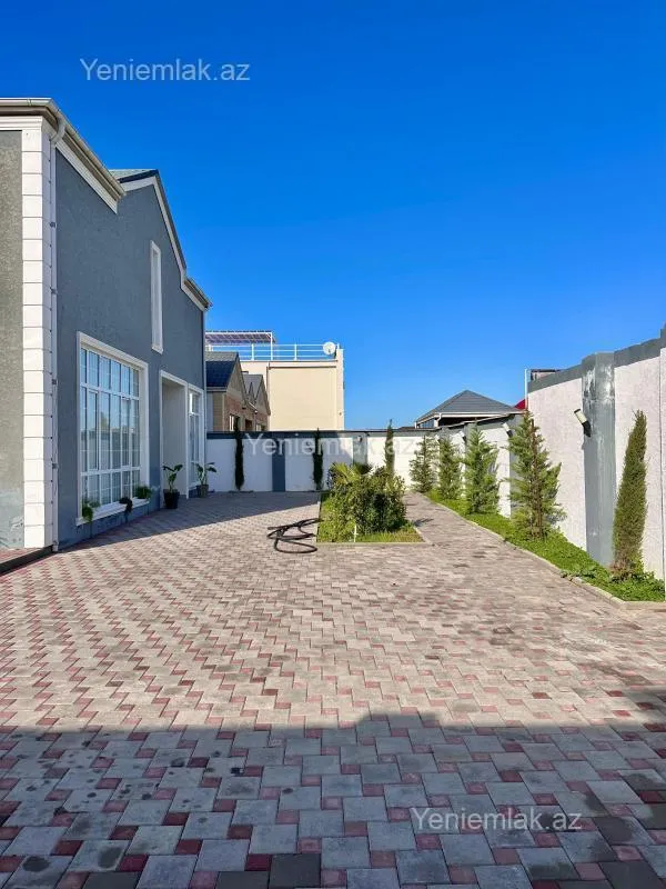 Satılır 6 otaqlı həyət evi 330 m²