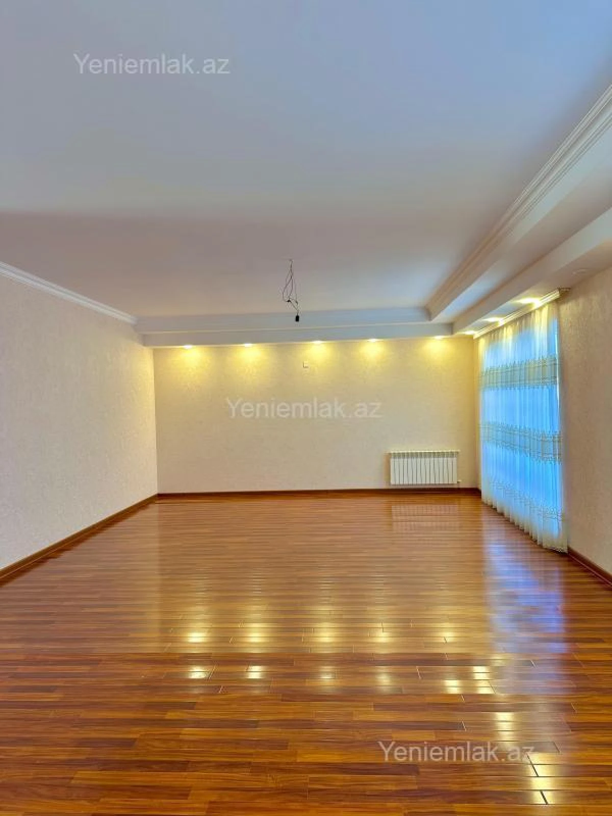 Satılır 6 otaqlı həyət evi 330 m²