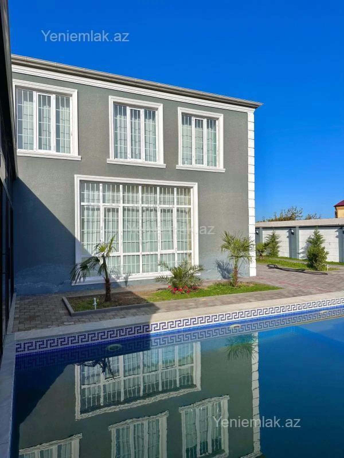 Satılır 6 otaqlı həyət evi 330 m²
