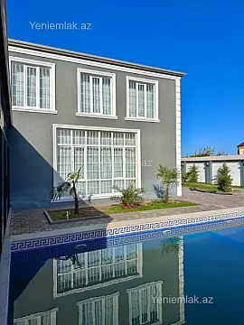 Satılır 6 otaqlı həyət evi 330 m²