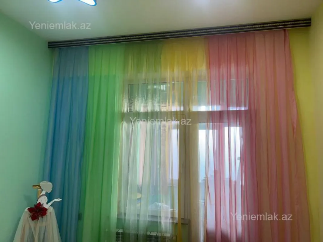 Satılır 10 otaqlı obyekt 280 m²