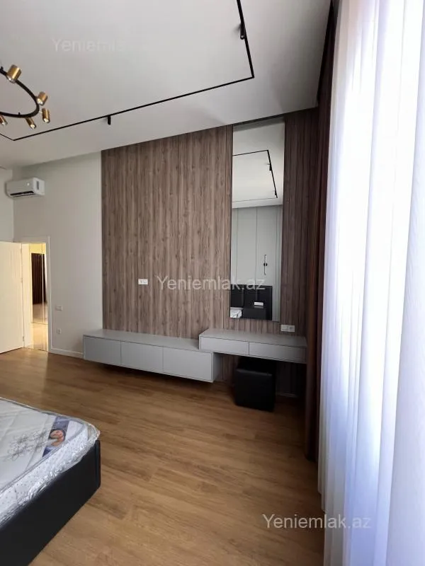 Satılır 3 otaqlı həyət evi 150 m²