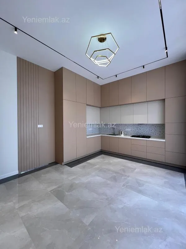 Satılır 3 otaqlı həyət evi 150 m²