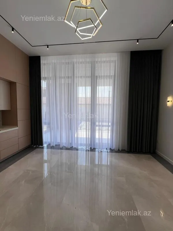 Satılır 3 otaqlı həyət evi 150 m²