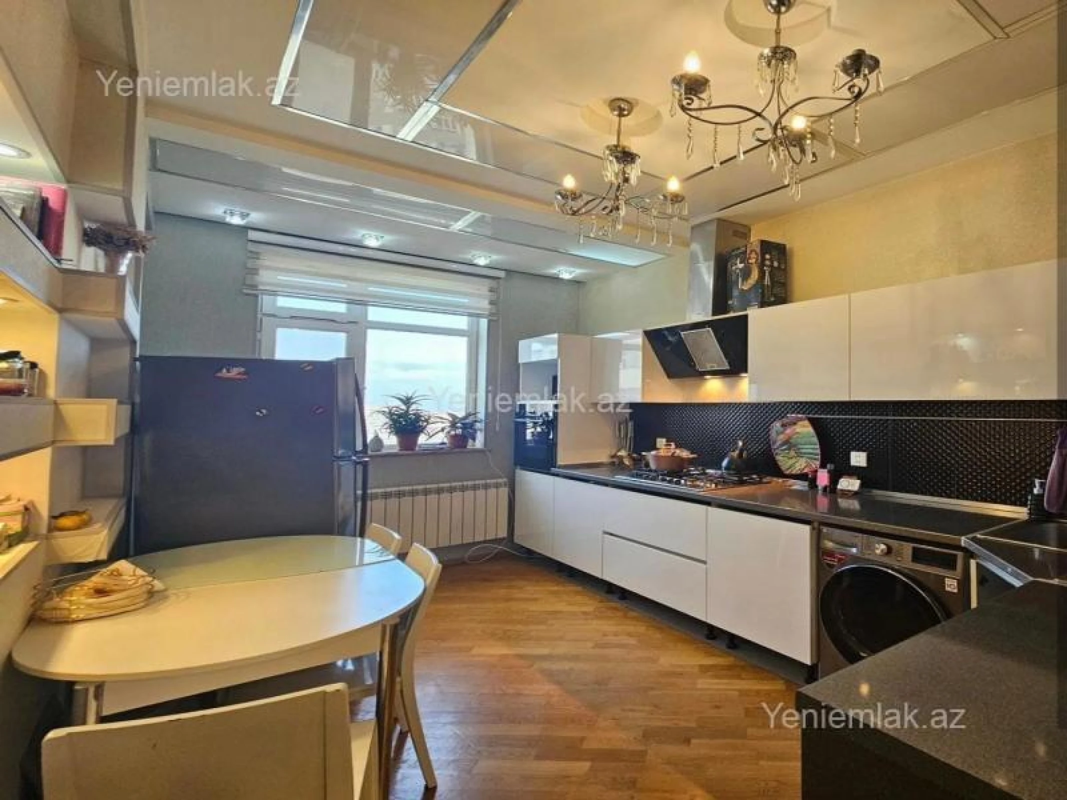 Satılır 2 otaqlı yeni tikili 94 m²