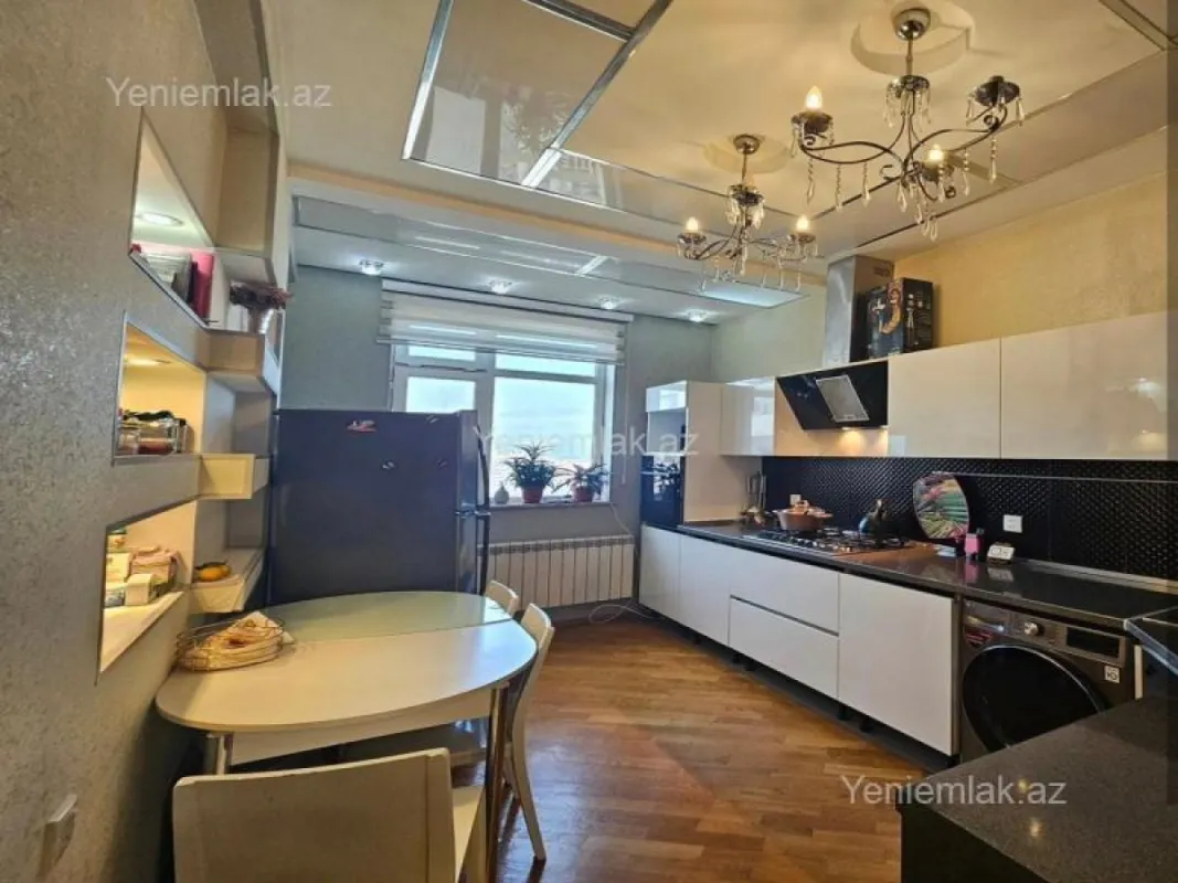 Satılır 2 otaqlı yeni tikili 94 m²