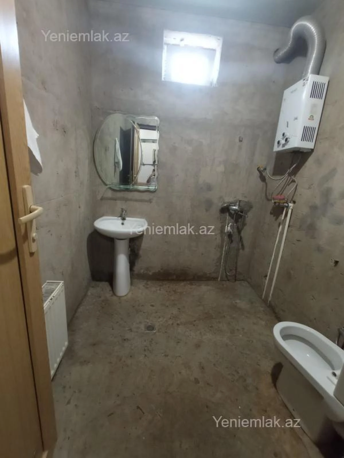 Satılır 4 otaqlı həyət evi 100 m²