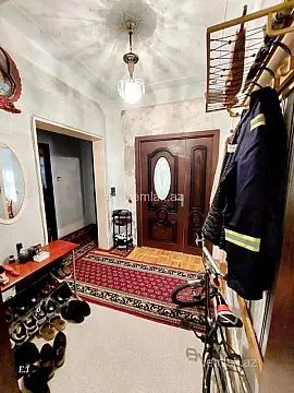 Satılır 3 otaqlı köhnə tikili 70 m²