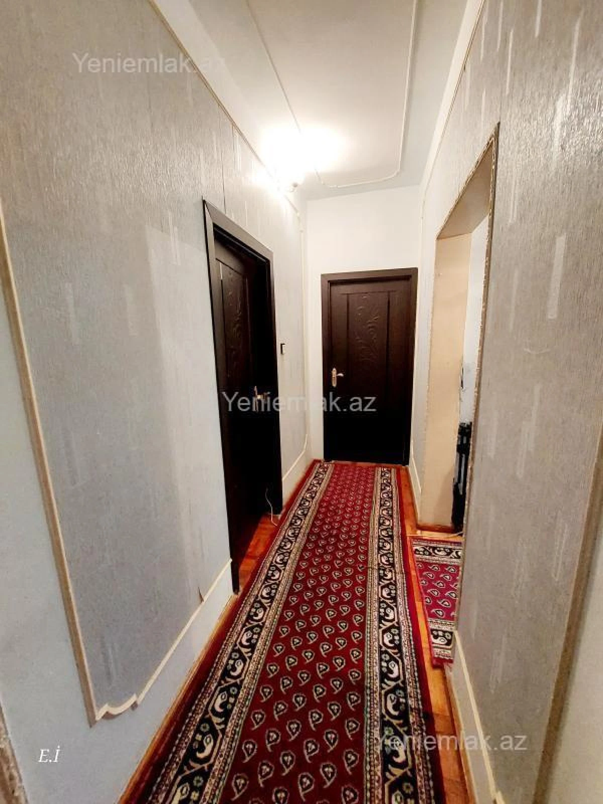 Satılır 3 otaqlı köhnə tikili 70 m²