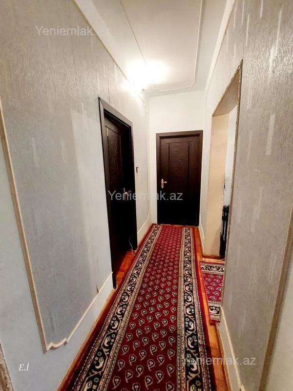 Satılır 3 otaqlı köhnə tikili 70 m²