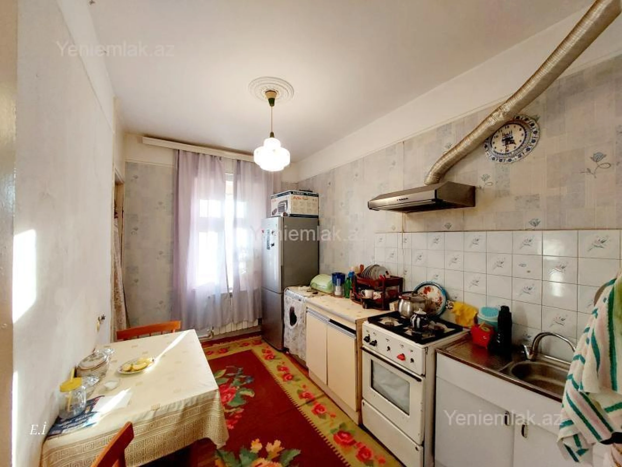 Satılır 3 otaqlı köhnə tikili 70 m²