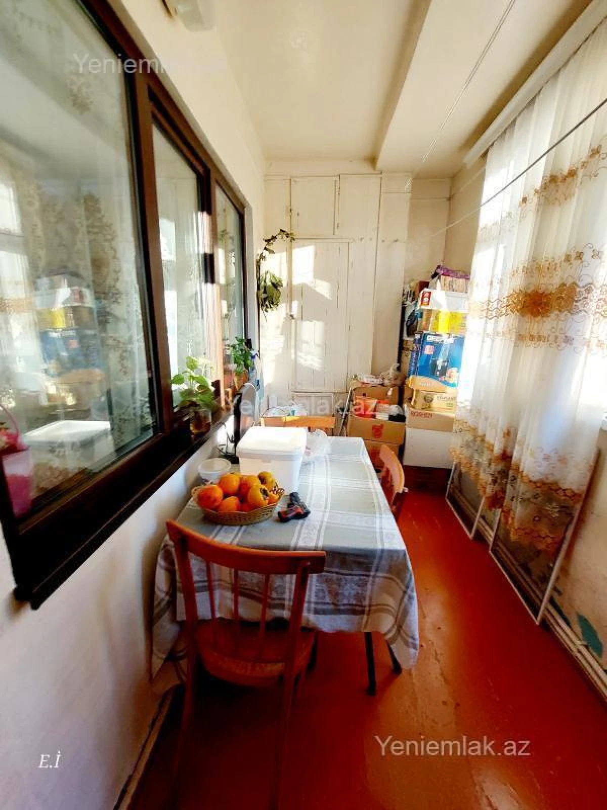 Satılır 3 otaqlı köhnə tikili 70 m²