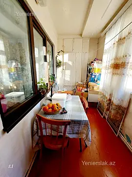 Satılır 3 otaqlı köhnə tikili 70 m²