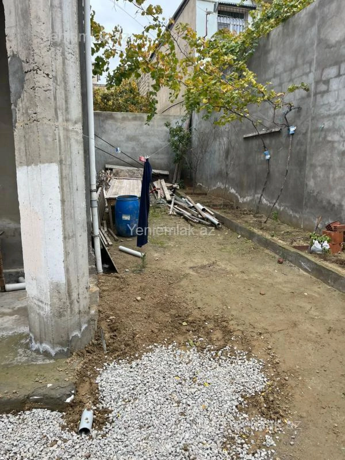 Satılır 6 otaqlı həyət evi 234 m²