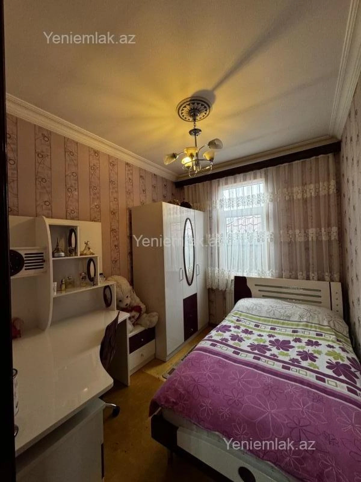 Satılır 7 otaqlı həyət evi 200 m²