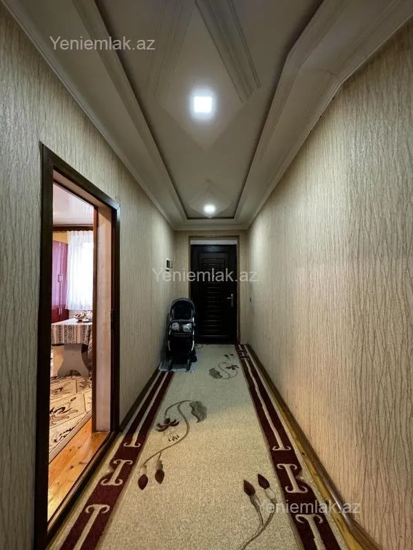 Satılır 7 otaqlı həyət evi 200 m²